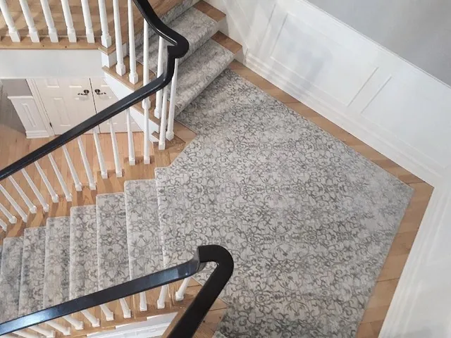 Hardwood staircase renovation